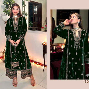 La parte inferior superior de terciopelo largo con diseño de trabajo de bordado de secuencia más vendida con Dupatta para mujeres del exportador y fabricante indio - Product Image 1