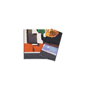 Écharpe en soie satinée vintage - Écharpe en soie rectangulaire à motifs de créateur pour le printemps et l'été - Product Image 1