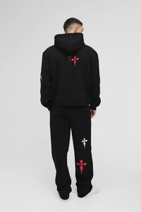 Chándal de algodón para hombre con logotipo personalizado al por mayor, sudadera con capucha y cremallera cuadrada recortada y pantalones de chándal acampanados, conjunto de chándal para hombre - Product Image 2