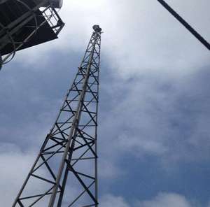 लागत प्रभावी स्टील लोबान रॉड बिजली टॉवर गर्म डुबकी गैल्वेनाइज्ड 10-80 मीटर ऊंचाई आसान स्थापना गोदाम सुरक्षा के लिए - Product Image 2