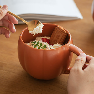 Recién llegado, tazas de cerámica bonitas con taza de calabaza, se pueden personalizar tazas para beber de gran capacidad - Product Image 2