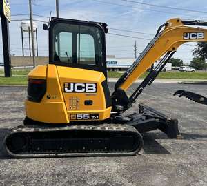 Miniexcavadora JCB con motor de CA y sistema de caja de cambios sobre orugas en stock lista para una entrega rápida - Product Image 2