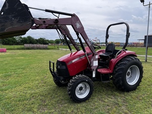 Tractor de Jardín D35 2004 con Tracción en las 4 Ruedas, Transmisión Automática PLC, 40 HP - Product Image 6