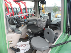Livraison rapide, vente en gros de tracteurs Fendt 300 Vario 4WD 70HP pour pompe à moteur, machines agricoles à haute productivité, qualité supérieure - Product Image 6