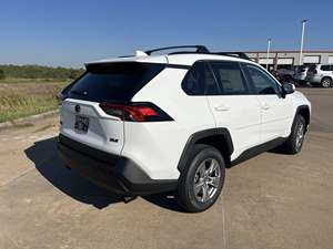 Toyota RAV4 XLE Usado 2025 - Product Image 2