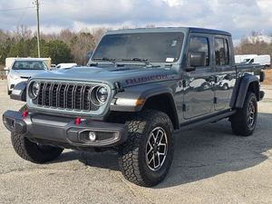 Jeep Gladiator Rubicon Crew Cab 4WD 2025 Seminuevo, Listo para Enviar, Acero, 3 Años de Garantía - Product Image 1