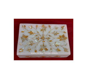 กล่องเครื่องประดับทรงสี่เหลี่ยมผืนผ้าทำด้วยมือสีทองฝังมุกหินอ่อนงดงามระดับคุณภาพสูง - Product Image 1