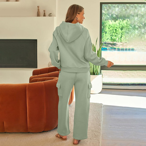 Streetgrace OEM Ensemble de survêtement deux pièces vintage pour femme, coupe personnalisée avec logo en tissu doux, options de marque de marque privée - Product Image 3