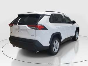 Últimas Ofertas en SUVs 2020 RAV-4 XLE FWD Autos Usados para Uso Comercial - Product Image 5