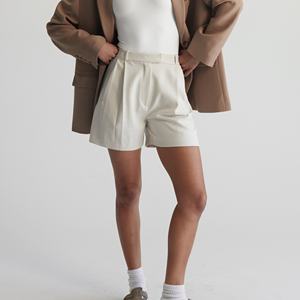 Short taille haute léger et élégant pour femmes Séchage rapide Imperméable Caractéristique Logo personnalisable Bouton Fleur Motif lavé à la mode - Product Image 6