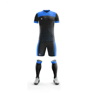 Nieuwkomers Slijtage En Volwassenen Goedkope Polyester 2023 Hoge Kwaliteit Sublimatie Effen Voetbal Uniform Set