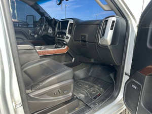 Utilisé 2016 G * MC Sierra 2500HD - Product Image 4