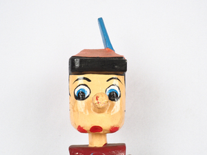 Figuras de Madera de Personajes de TV y Cine Budivis al por Mayor, Decoración para el Hogar, Juguete de Madera de Bali Pintado a Mano - Product Image 3