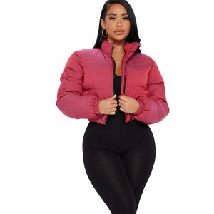 Abrigo corto de manga larga para mujer, chaqueta impermeable con estampado de plumas de algodón rellenas, chaqueta acolchada para mujer de talla grande personalizada - Product Image 1
