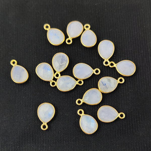 Pendentif lunette en forme de poire avec pierres précieuses - Product Image 3