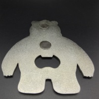 Décapsuleur aimanté pour réfrigérateur motif ours, cadeau amusant pour les promotions en boîte de nuit et en salle de concert