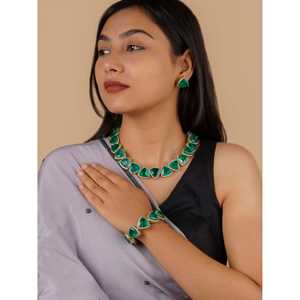 Conjunto de Collar de Latón Chapado en Oro de 18K con Circonitas Cúbicas de Color Verde para Novia o Regalo de Joyería Fina - CZSET273GR - Product Image 1