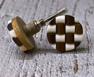 Boutons d'armoire en bois de résine bleue faits à la main belle porte de traction 1 boutons de marbre les plus vendus avec une taille de forme de couleur personnalisée - Product Image 5
