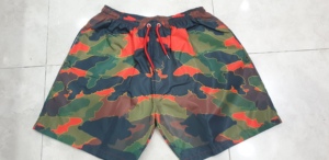 Shorts coupe-vent résistants à l'eau en nylon, meilleurs shorts de natation avec doublure en mesh coupe-vent - Product Image 2