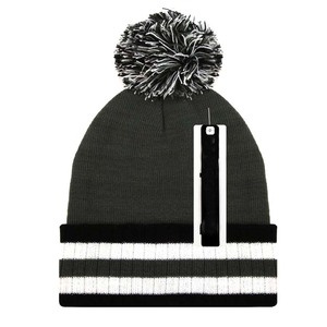 Bonnet tricoté unisexe épais et chaud d'hiver à rayures, ajustable, 100 % acrylique, avec pompon et revers, vente en gros - Product Image 2
