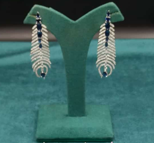 Exclusivo diseñador moderno latón joyería conjunto diamantes americanos flor patrón pendientes collar cobre principales fiestas especiales - Product Image 3