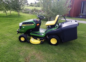 Tractor Cortacésped John Deere X950R en Stock con Precio Increíble, Componente Principal del Motor, ¡Compre Hoy! - Product Image 4