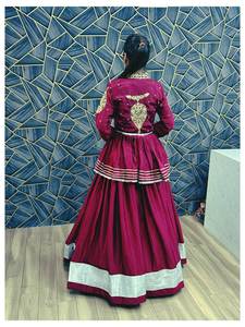 Conjunto de alta calidad Maroon Kediyu Lehenga en Chinon Thread Sequence Work Ropa de boda tradicional Navratri para mujeres para fiestas - Product Image 5