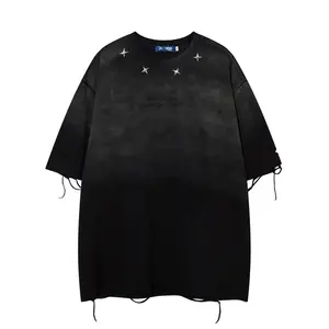 Camiseta de Hombre, Diseño Retro Moderno con Degradado, Cuello Redondo, Patrón Bordado, Informal, de Algodón, Cómoda y Holgada - Product Image 1