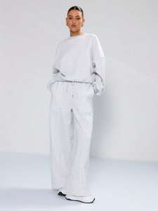 Wholesale Unisex Winter Plus Size Fashion Tracksuit Oversized Hoodie and Jogger <b>Pants</b> Printed Comfortable Sportswear Custom Logo - Product Image 5