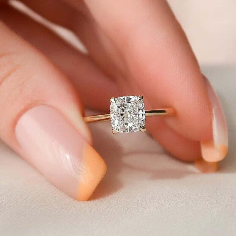 2.00 CT D-VVS2クッションカット3EXラボダイヤモンド