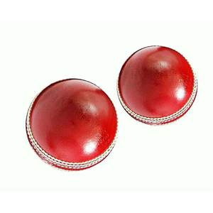 Balle de cricket 2 pièces en cuir rouge pour la formation professionnelle - Product Image 1
