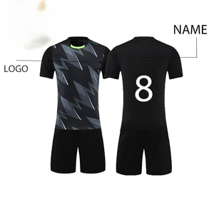 Conjunto de Uniforme de Fútbol de Manga Corta con Estampado Digital, Transpirable, de Secado Rápido, Elástico en Cuatro Direcciones, Color Degradado Personalizado, para Verano - Product Image 1