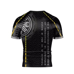 Produit très demandé Rash Guard MMA personnalisé pour homme pour une utilisation en extérieur Impression par sublimation entièrement personnalisée Rash Guards - Product Image 5