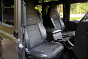 LISTO PARA CONDUCIR - USADO, VOLANTE A LA IZQUIERDA |   CONDUCCIÓN DERECHA |   Réplica del OSPREY SS OC110 DEFENDER 110 de 2021 con Motor LS3 - Product Image 4