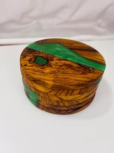 Aurora Luxe Ensemble de sous-verres et assiettes en résine en bois faits à la main Design d'art époxy classique pour un repas élégant et des collections de cadeaux exclusives - Product Image 6