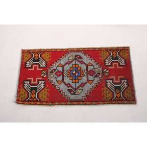 1.6x3.1 ft Rug, Vintage Turkish Small Rug, <b>Red</b> <b>Wool</b> Rug - Product Image 5