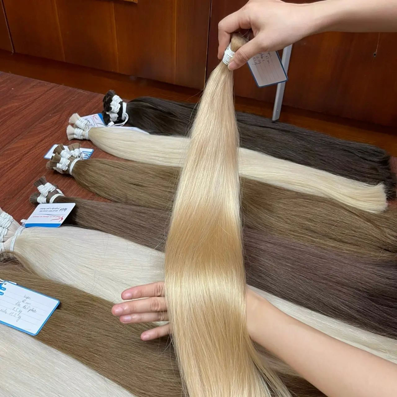 Raw virgin Vietnamese hair from one donor cheap price bulk hair hair comb,cheap human hair, wigs human hair lace front yexin