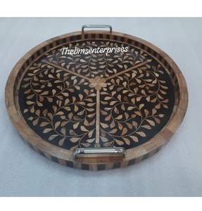 Bandeja con incrustaciones de madera y resina de diseño moderno con asa Bandeja decorativa para el hogar y la mesa muy demandada - Product Image 5