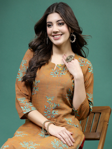 Costume Salwar Kameez pakistanais pour femmes, beige, en coton, avec travail de miroir, col en V, manches longues, coupe trapèze, nouveau style d'été, vêtements professionnels - Product Image 6