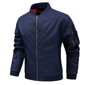 Chaqueta de bombardero personalizada para hombre, chaqueta acolchada de alta calidad, chaqueta de invierno de gran oferta personalizada de tela de satén de estilo Letterman - Product Image 3