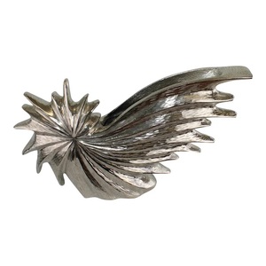 Jarrón de mesa decorativo para el hogar de estilo nórdico moderno, tamaño personalizado, aluminio con forma de hueco medio y logotipo personalizado - Product Image 2