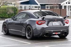 Subaru BRZ Limited 2017 d'occasion, boîte manuelle 6 vitesses, pack performance, nombreuses modifications - Product Image 3