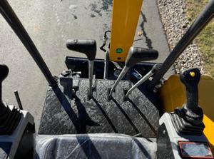 จัดส่งฟรี AGT MY50R รถขุดไฮดรอลิก27HP 51 "ใบมีดย้อนกลับ16" ถังขุด W/ฟันนักบินควบคุม EPA ได้รับการอนุมัติ - Product Image 4