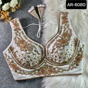 Nuevo diseñador étnico, seda italiana suave y pura pesada con blusa de tricot Fuising con Secuencia de trabajo hecho a mano pesada y trabajo de hilo de codificación - Product Image 6