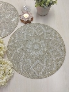 Posavasos y Manteles Individuales Bordados con Cuentas de Flores, Hechos a Mano, de Lujo y Ecológicos, para Uso en el Hogar y Bodas - Product Image 5