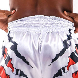 กางเกงซ้อมมวย MMA & มวยไทยขาสั้นสีดำเอวยางยืดสีขาวดำ - Product Image 3