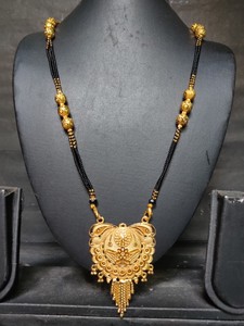Vente en gros Collier Mangalsutra plaqué or 22 ct avec Mangalsutra fait main au design traditionnel indien à vendre par les exportateurs - Product Image 3