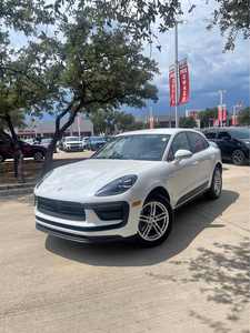 Usado Clean 2024 Porsch-e maca-n T Sport Utility 4D - Product Image 2