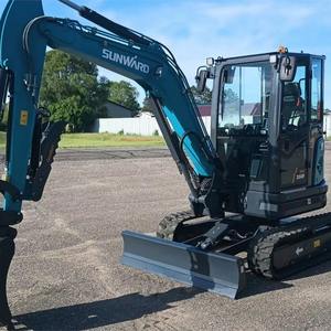 Excavatrice sur chenilles Sunward SWE35UF, mini-excavatrice de 3,5 tonnes, excavatrice hydraulique compacte à vendre - Product Image 1