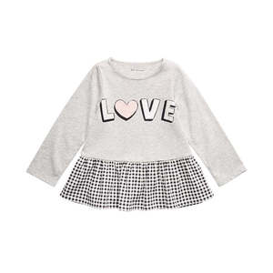 First Impressions Top con peplum per bambina, colore grigio, taglia 6-9MOS, adorabile top con stampa Love per neonati - Product Image 1